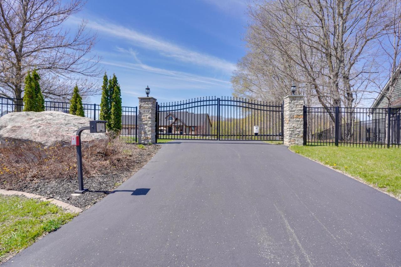 Expansive Shakopee Vacation Rental On 5 Acres! 外观 照片